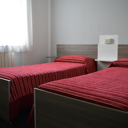 Bed and Breakfast Il Corso Novara Exterior foto