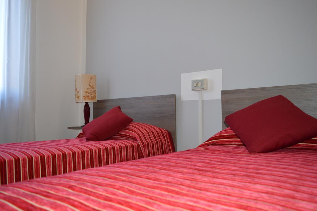 Bed and Breakfast Il Corso Novara Exterior foto