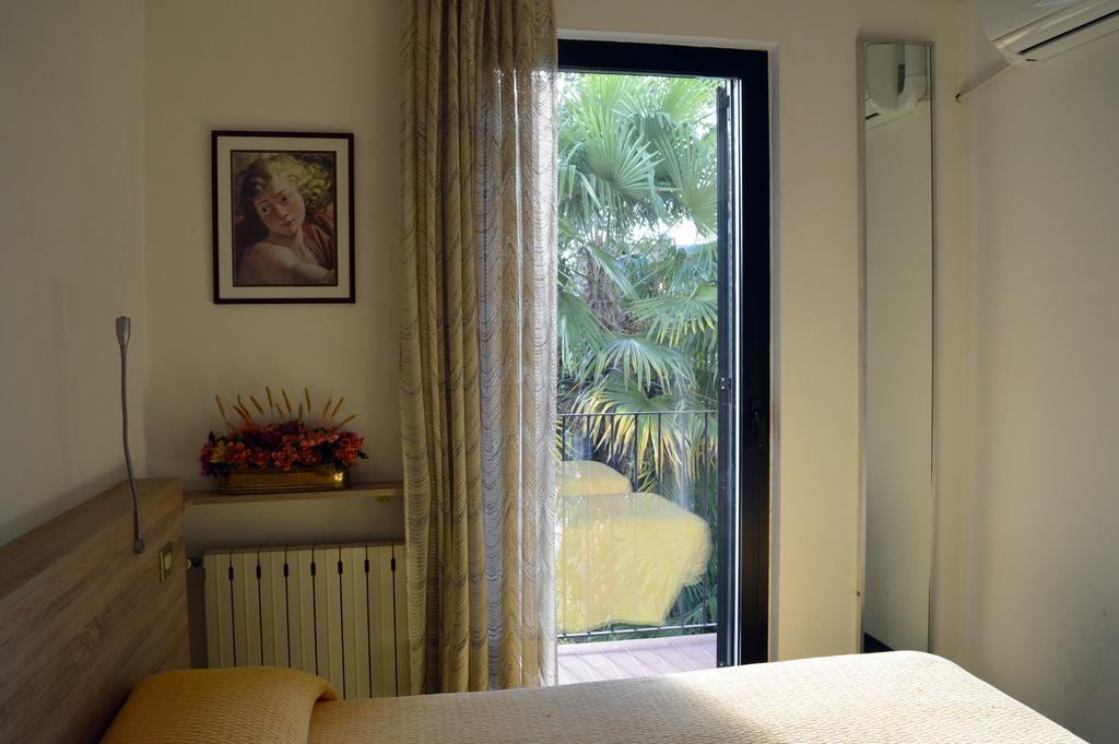 Bed and Breakfast Il Corso Novara Exterior foto